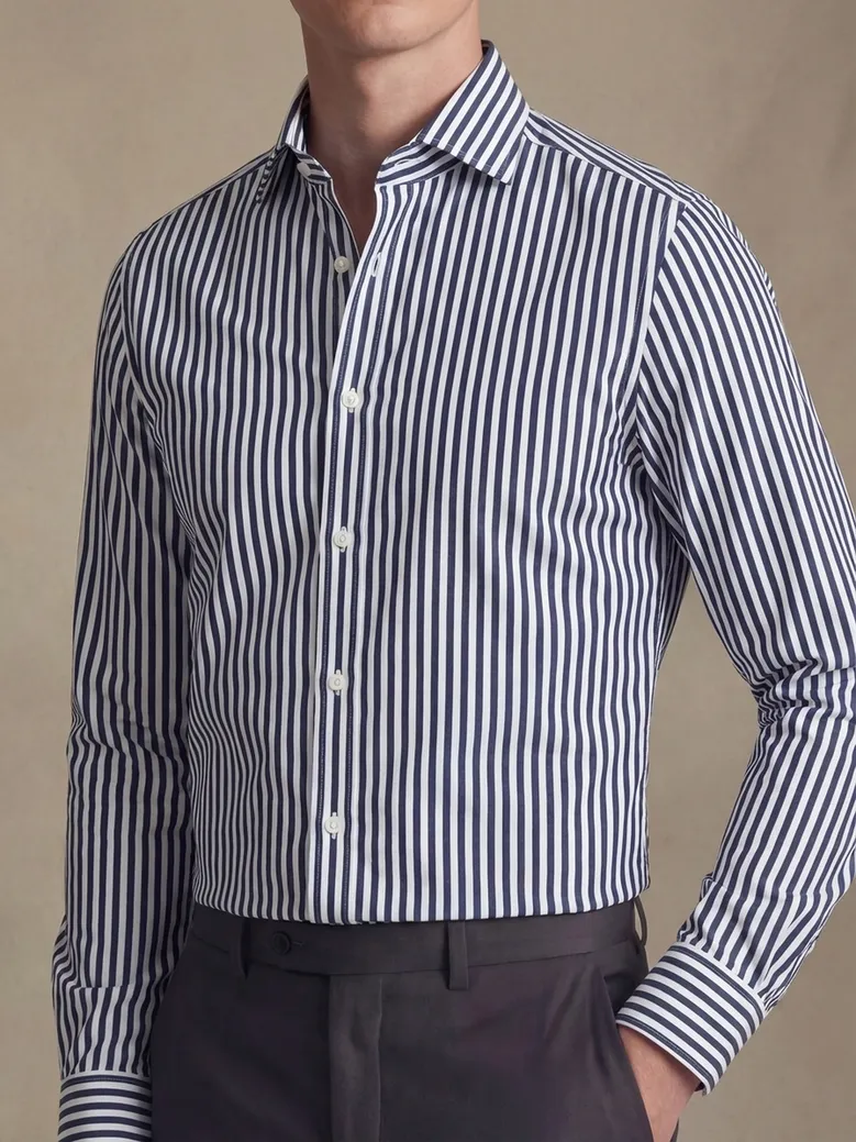 Camicia bianca in popeline facile da stirare