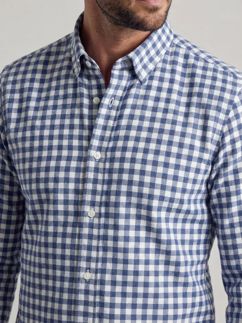 Camicia bianca in popeline facile da stirare