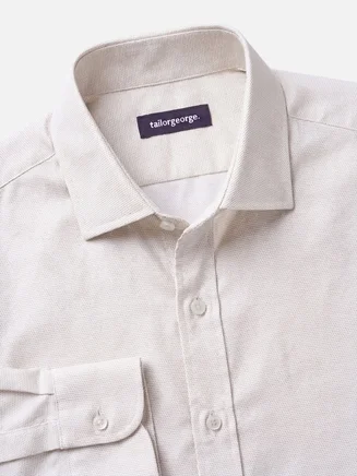 Camicia in twill beige semplice e facile da stirare
