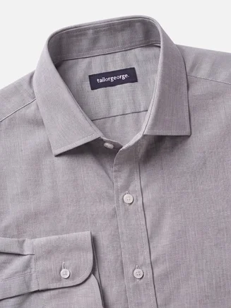 Camicia semplice marrone facile da stirare